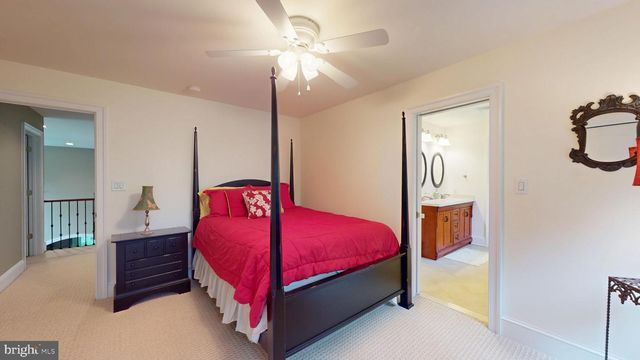 309 ARK RD, Mount Laurel, NJ 08054