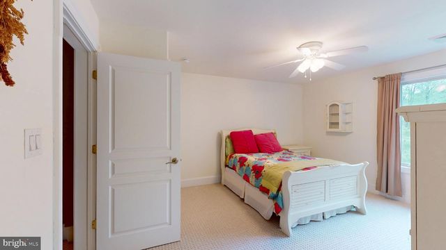 309 ARK RD, Mount Laurel, NJ 08054