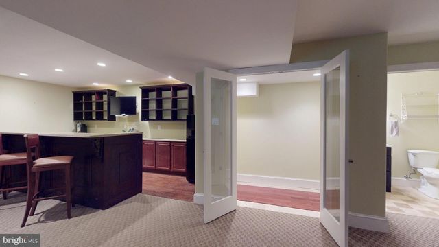 309 ARK RD, Mount Laurel, NJ 08054