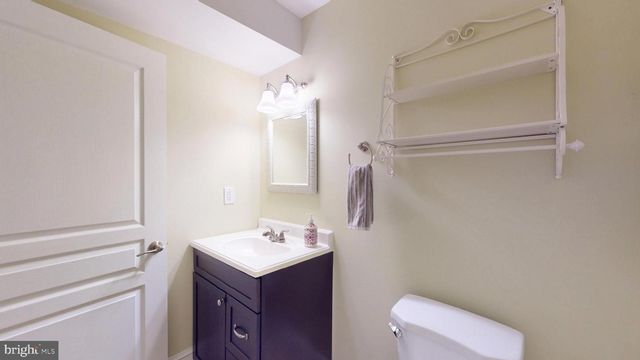 309 ARK RD, Mount Laurel, NJ 08054