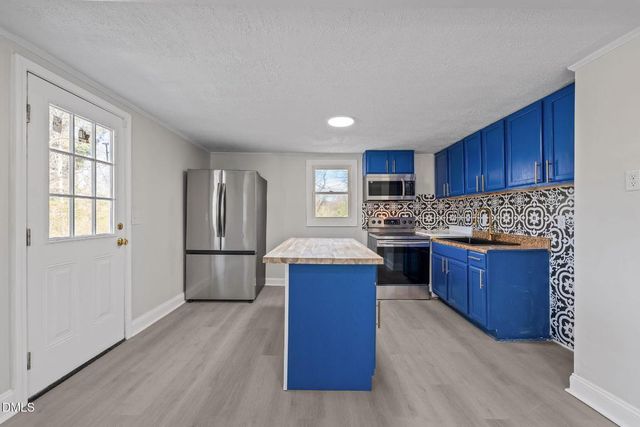 512 Glovinia Street, Asheboro, NC 27203