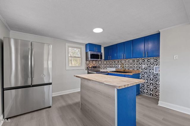 512 Glovinia Street, Asheboro, NC 27203