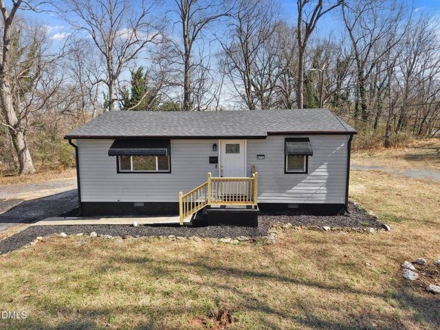 512 Glovinia Street, Asheboro, NC 27203