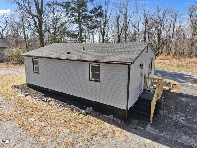 512 Glovinia Street, Asheboro, NC 27203