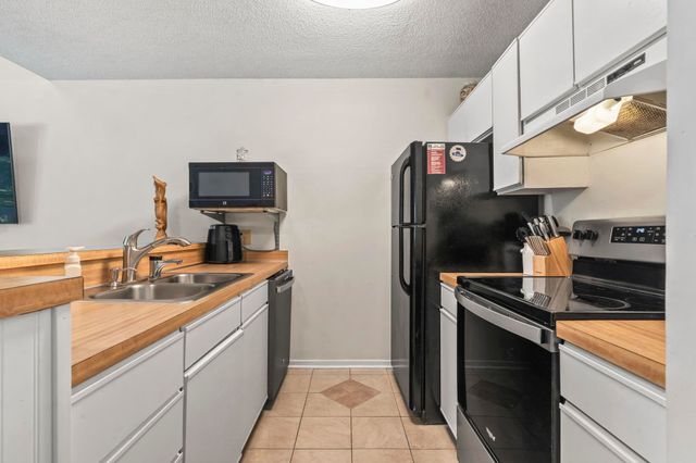 4438 Little River Inn Ln Apt 306, Little River, SC 29566