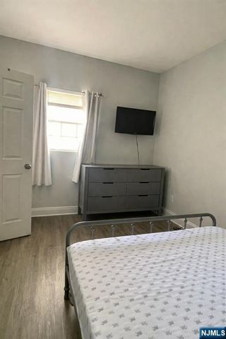 82-84 Maple Avenue, Wallington, NJ 07057