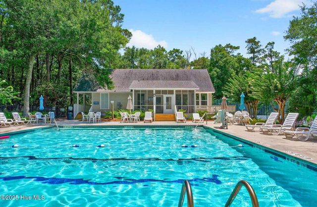 679 Carolina Bay Court, Southport, NC 28461