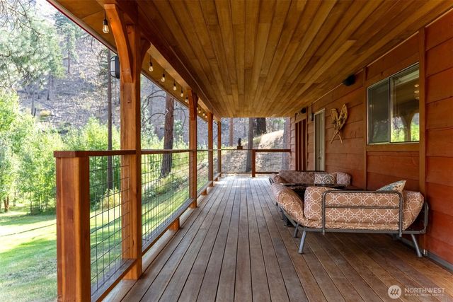 1425 Salmon Creek Road, Okanogan, WA 98819