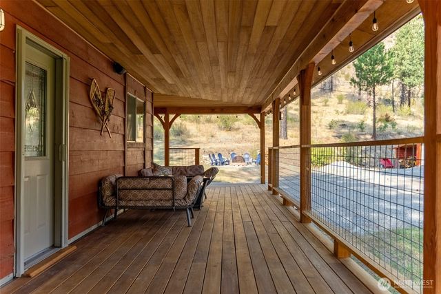 1425 Salmon Creek Road, Okanogan, WA 98819