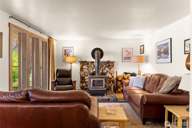 1425 Salmon Creek Road, Okanogan, WA 98819