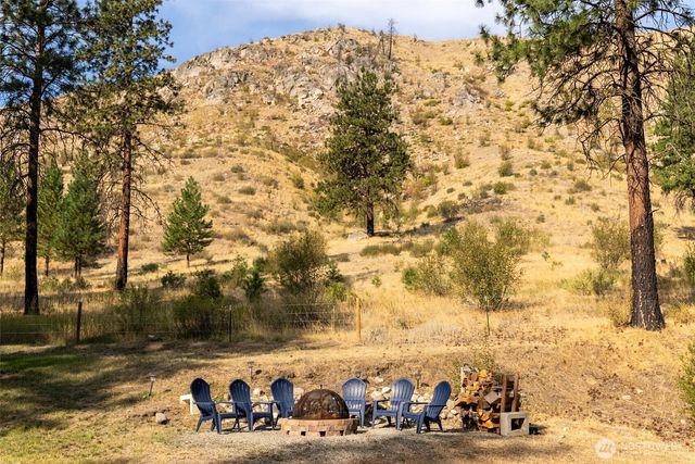 1425 Salmon Creek Road, Okanogan, WA 98819