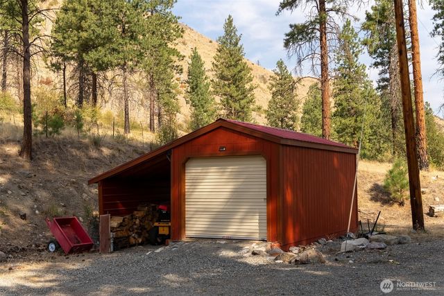 1425 Salmon Creek Road, Okanogan, WA 98819