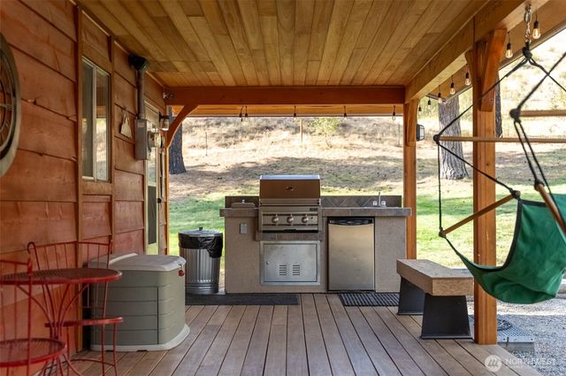 1425 Salmon Creek Road, Okanogan, WA 98819