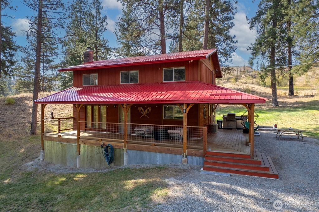 1425 Salmon Creek Road, Okanogan, WA 98819