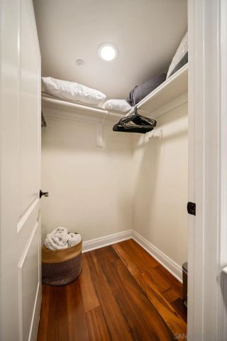 886 Felspar St, San Diego, CA 92109