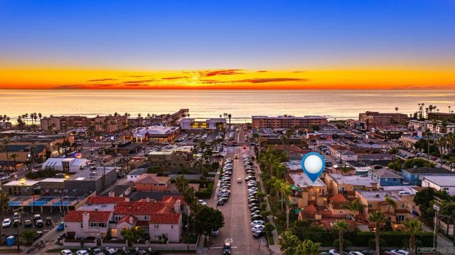 886 Felspar St, San Diego, CA 92109