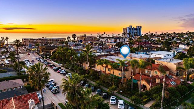 886 Felspar St, San Diego, CA 92109