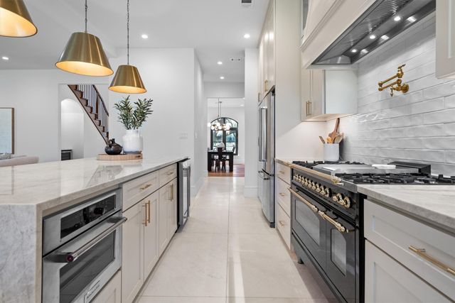 2419 Britt Drive, Argyle, TX 76226