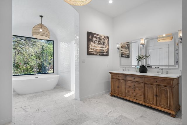 2419 Britt Drive, Argyle, TX 76226