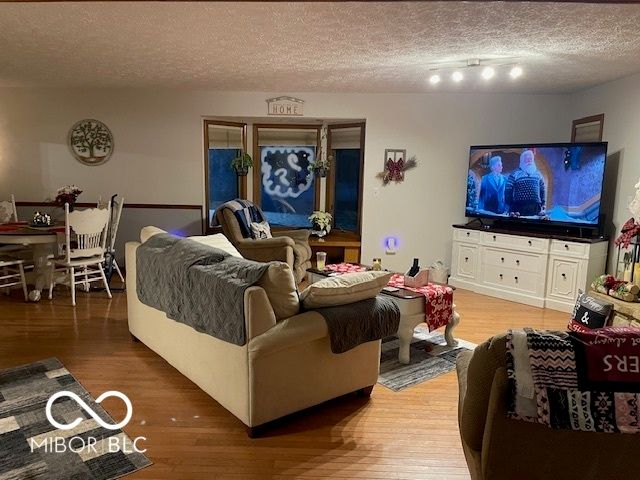 12189 N Cedarview Court, Mooresville, IN 46158