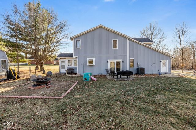 12189 N Cedarview Drive, Mooresville, IN 46158