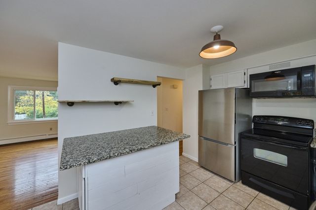13 Fernglade Rd, Burlington, MA 01803