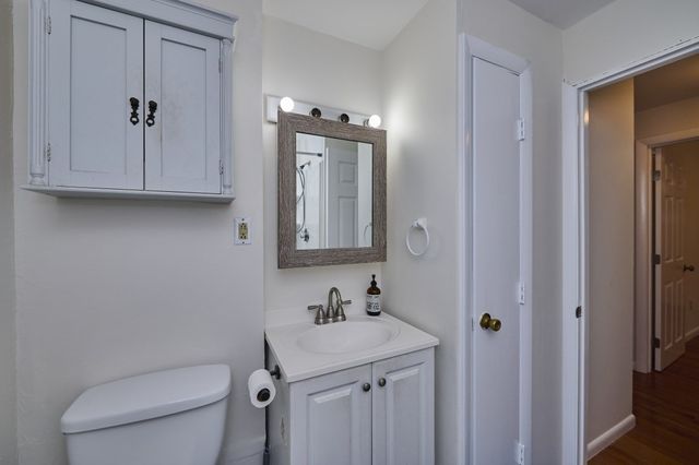 13 Fernglade Rd, Burlington, MA 01803