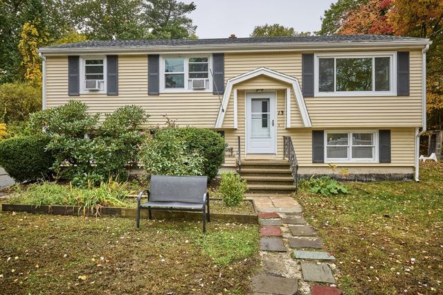 13 Fernglade Rd, Burlington, MA 01803