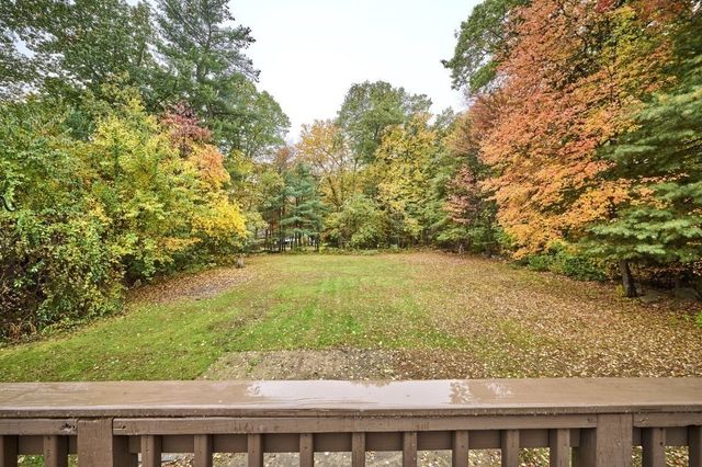 13 Fernglade Rd, Burlington, MA 01803