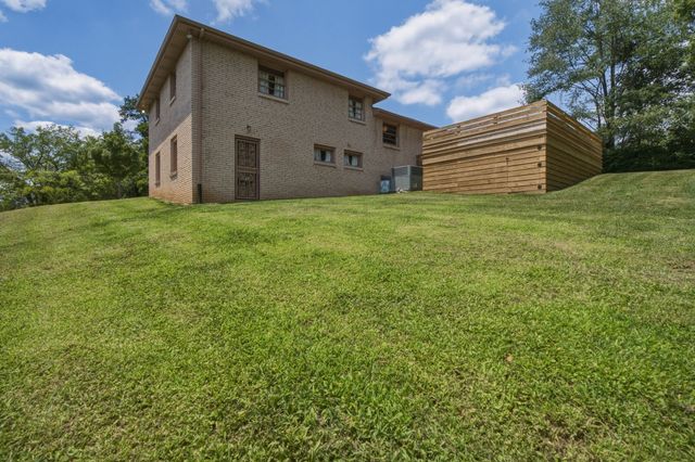 5028 Danby Dr, Nashville, TN 37211