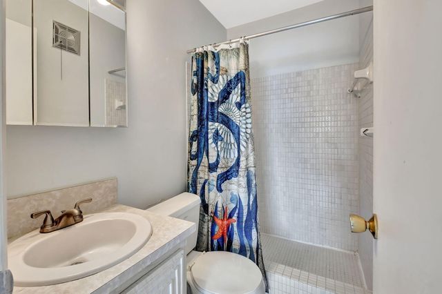 638 Snug Harbor Drive E11, Boynton Beach, FL 33435