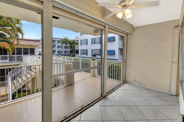 638 Snug Harbor Drive E11, Boynton Beach, FL 33435