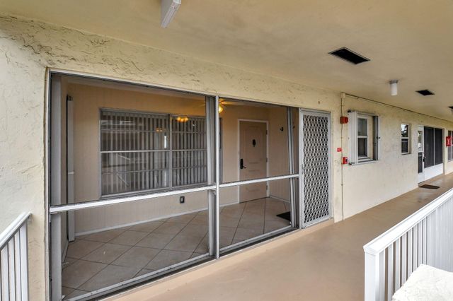 638 Snug Harbor Drive E11, Boynton Beach, FL 33435
