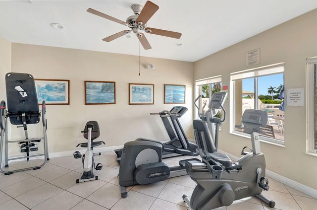 638 Snug Harbor Drive E11, Boynton Beach, FL 33435