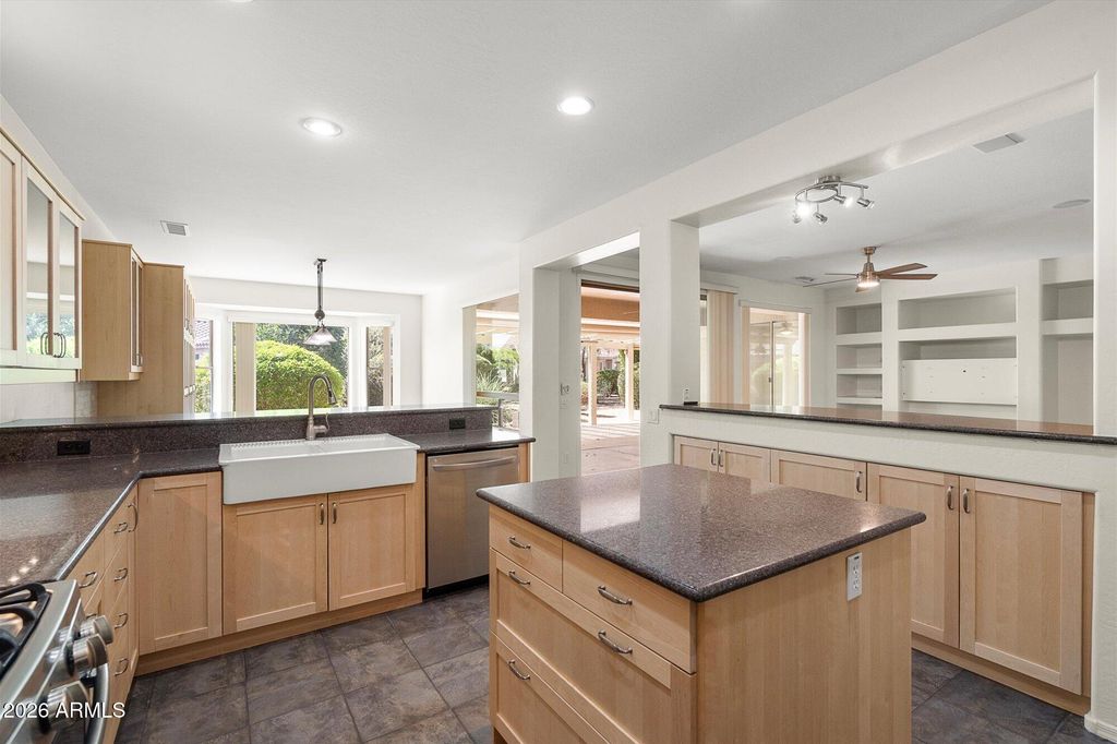 16731 W ORACLE RIM Drive, Surprise, AZ 85387 — photo 5