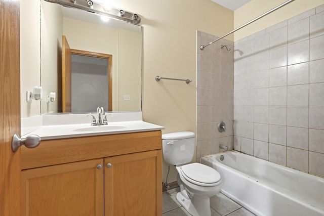 1469 E 69th Street 2, Chicago, IL 60637