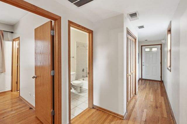 1469 E 69th Street 2, Chicago, IL 60637
