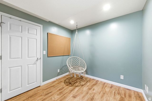 1691 S 300 E, Kaysville, UT 84037