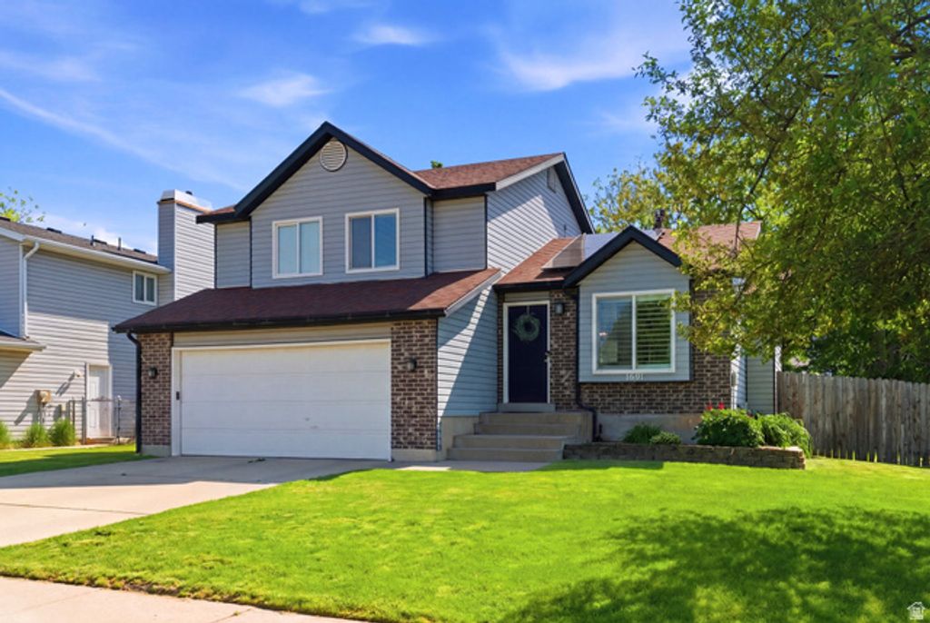 1691 S 300 E, Kaysville, UT 84037