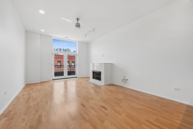 520 N Halsted Street 608, Chicago, IL 60642