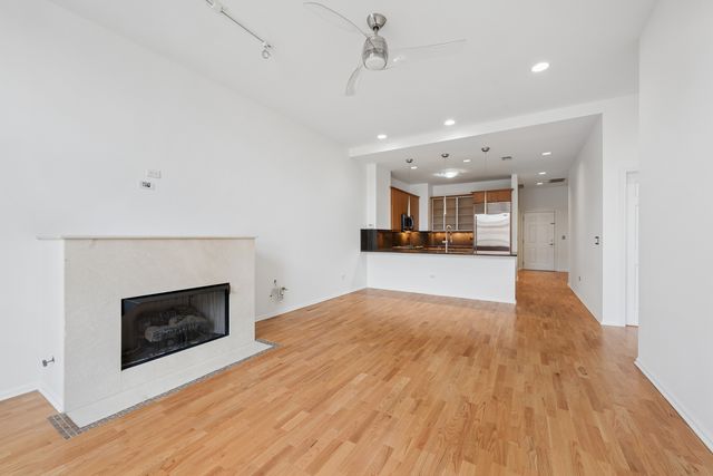 520 N Halsted Street 608, Chicago, IL 60642