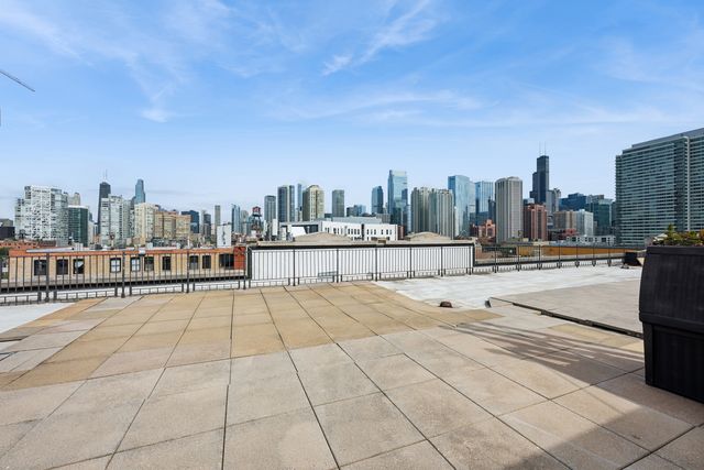 520 N Halsted Street 608, Chicago, IL 60642