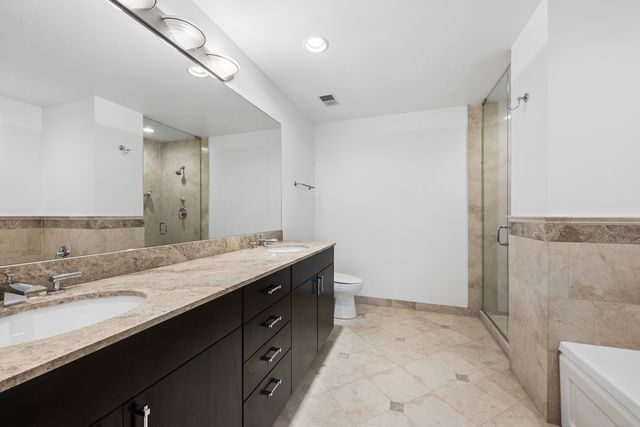 520 N Halsted Street 608, Chicago, IL 60642