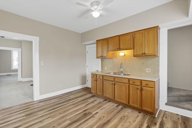 906 Bellows Avenue, Columbus, OH 43223