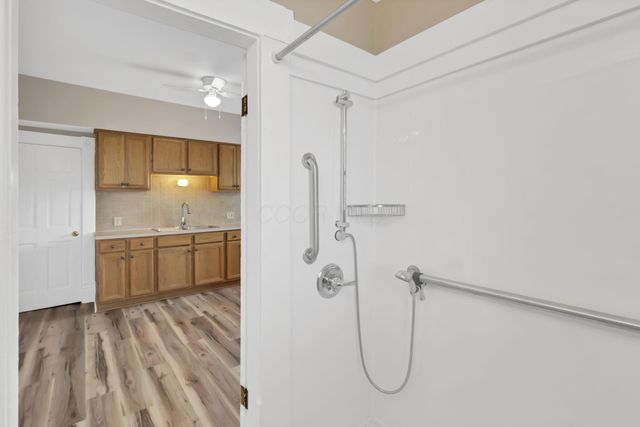 906 Bellows Avenue, Columbus, OH 43223