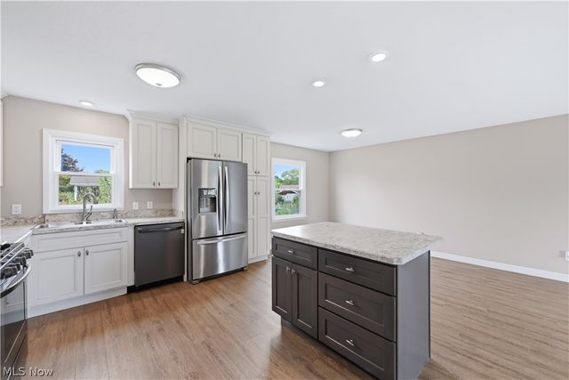 378 Dehoff Drive, Youngstown, OH 44515