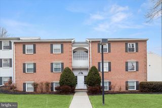 2 ELPHIN CT #302, Lutherville Timonium, MD 21093