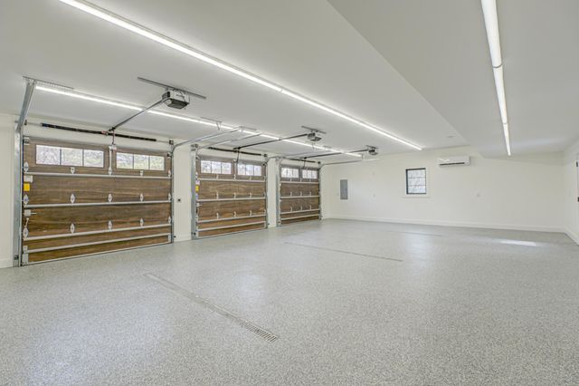 71 Otis Lane, Saint Paul, MN 55104