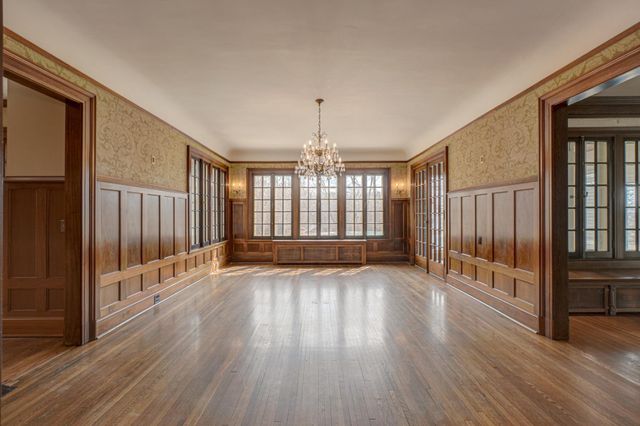 71 Otis Lane, Saint Paul, MN 55104