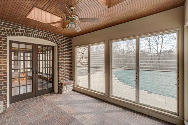 71 Otis Lane, Saint Paul, MN 55104